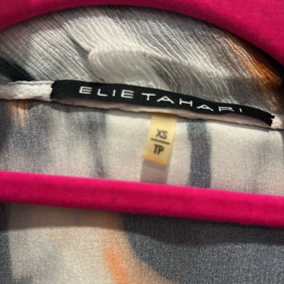 Multicolored Ruffled Fitted Blouse - Picture 2 of 5